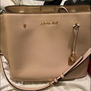 Super brand new!! Never used